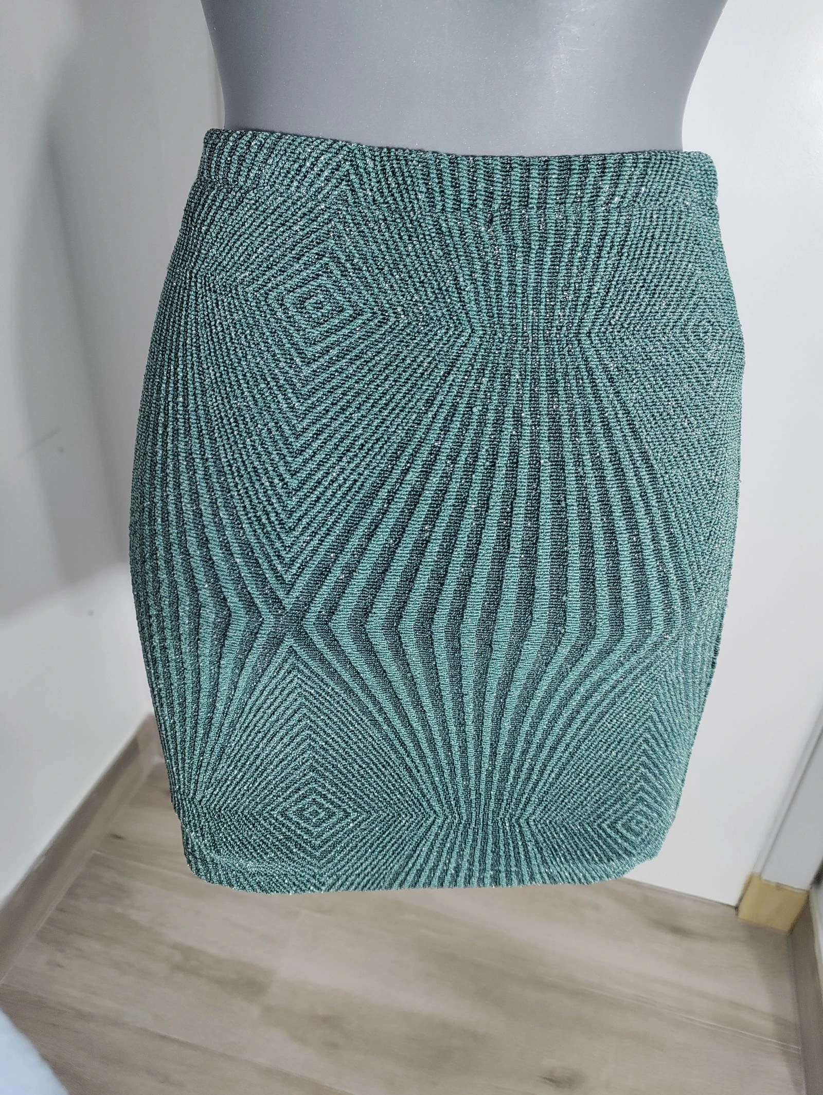 Falda mini Ocean Saturday verde geométrica elástica – Talla P – photo 7